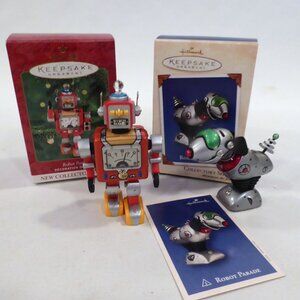 NEW 2000 & 2002 HALLMARK ROBOT PARADE VINTAGE TOY CHRISTMAS ORNAMENT LOT OF 2